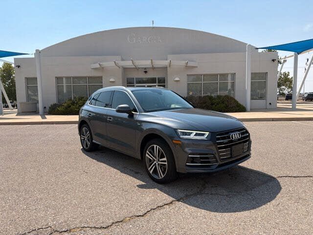 2020 AUDI Q5 e