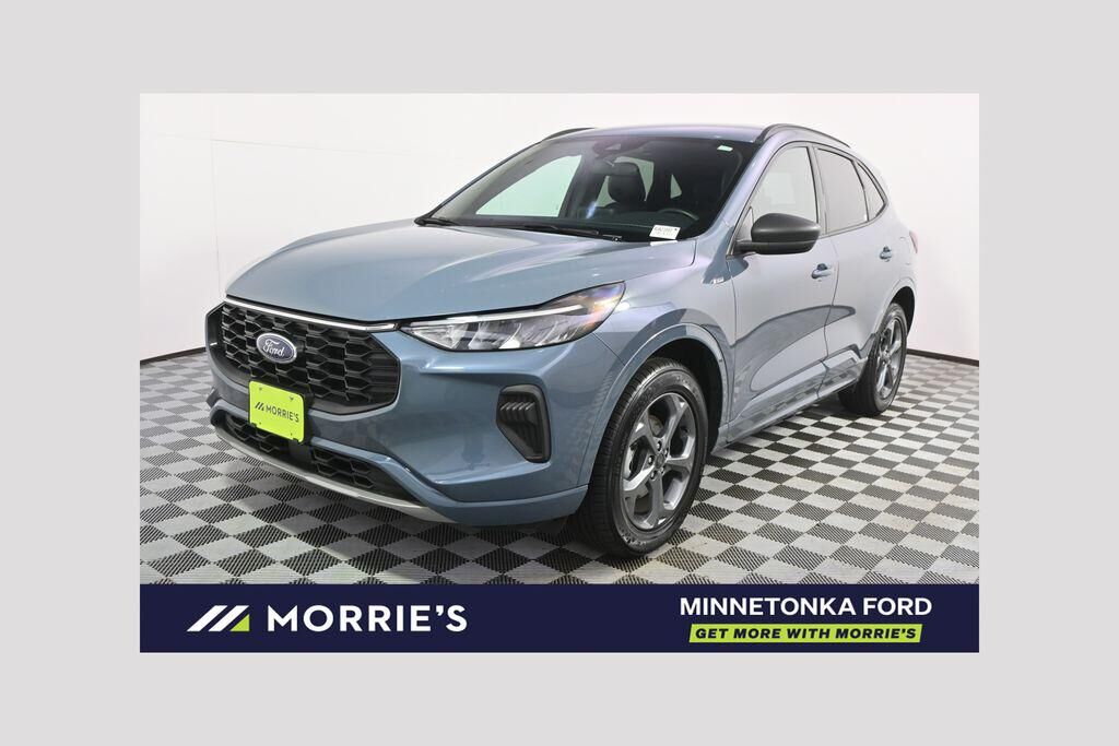 2024 FORD Escape