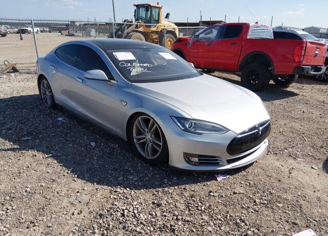 2012 TESLA Model S