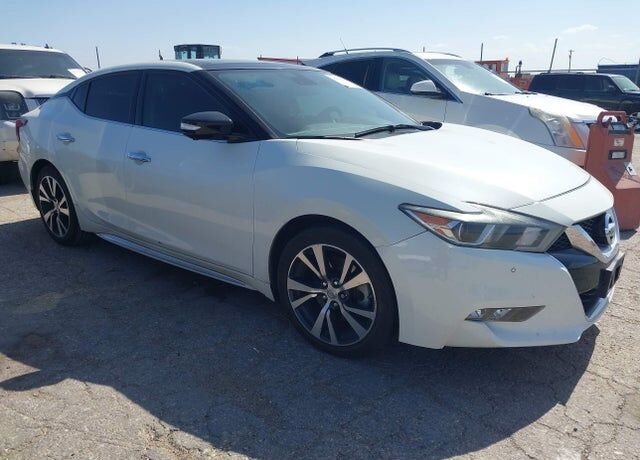 2017 NISSAN Maxima