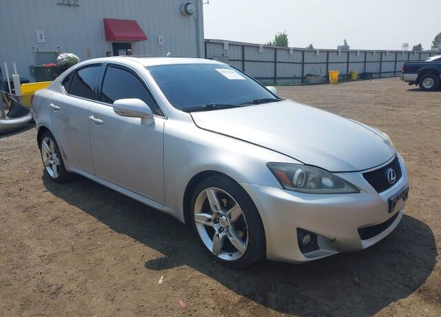 2011 LEXUS IS