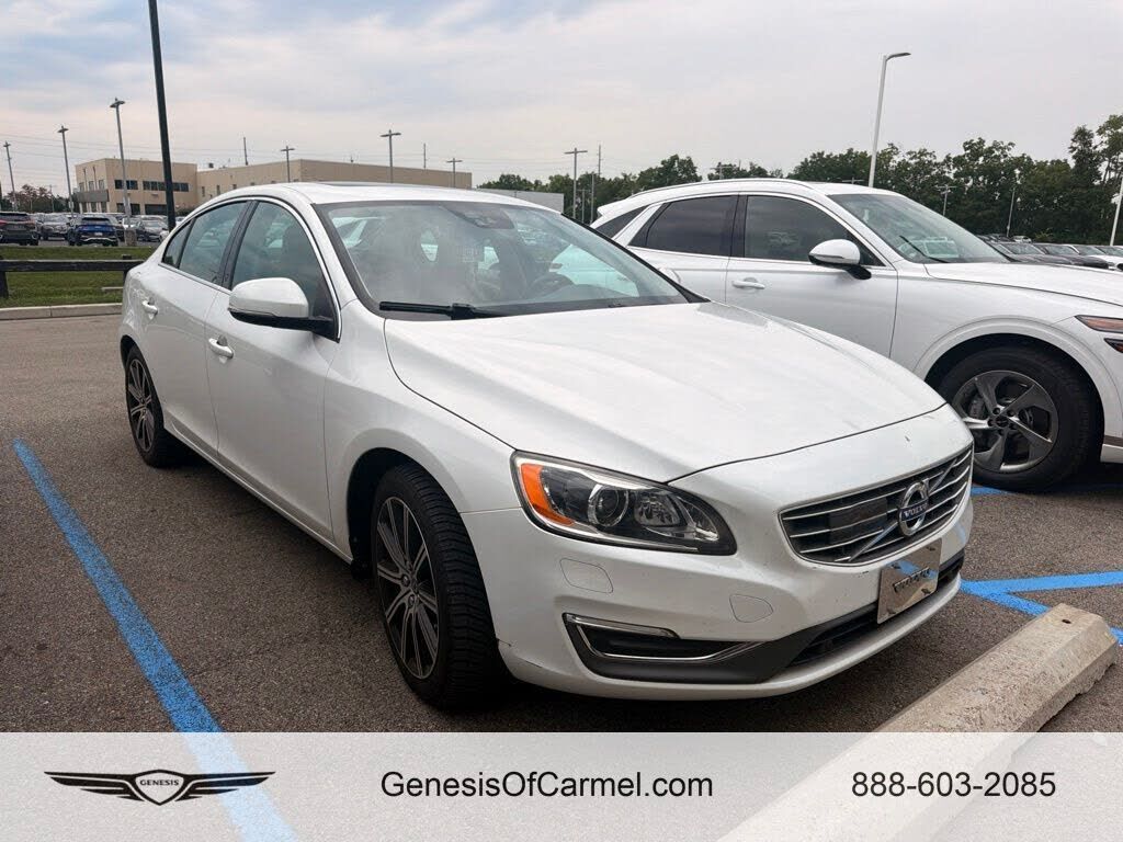 2017 VOLVO S60