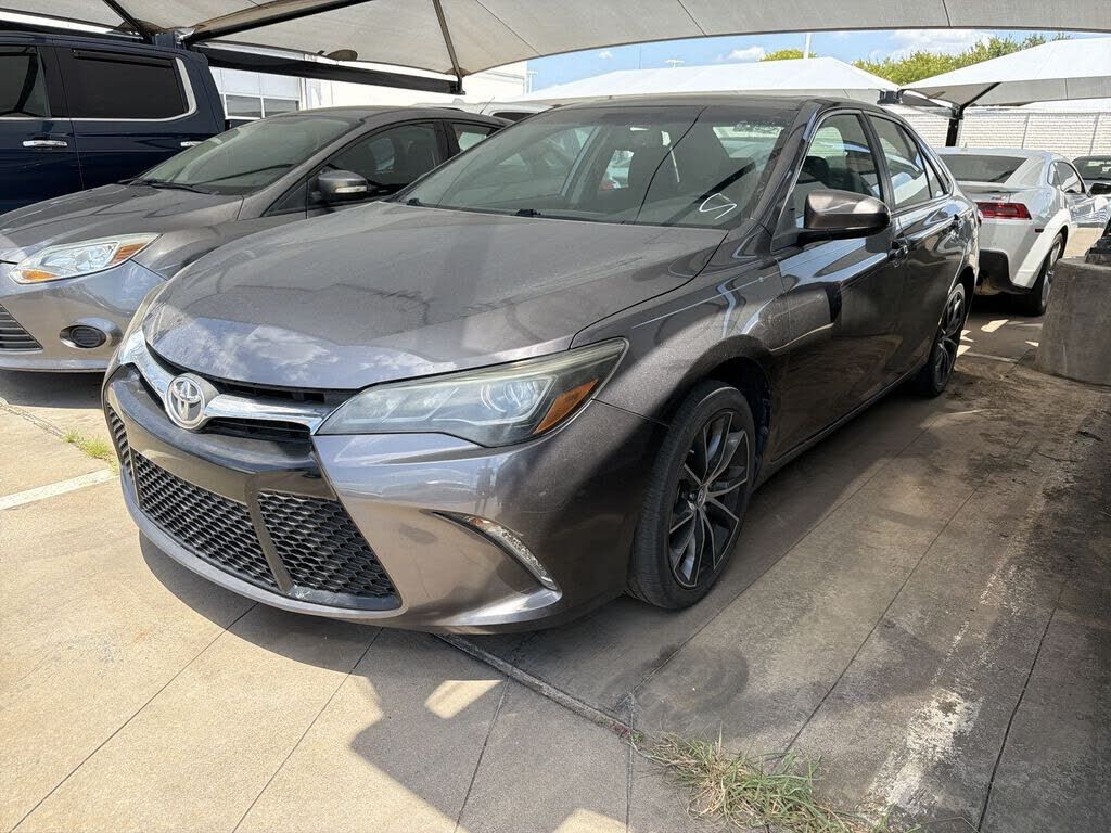 2015 TOYOTA Camry