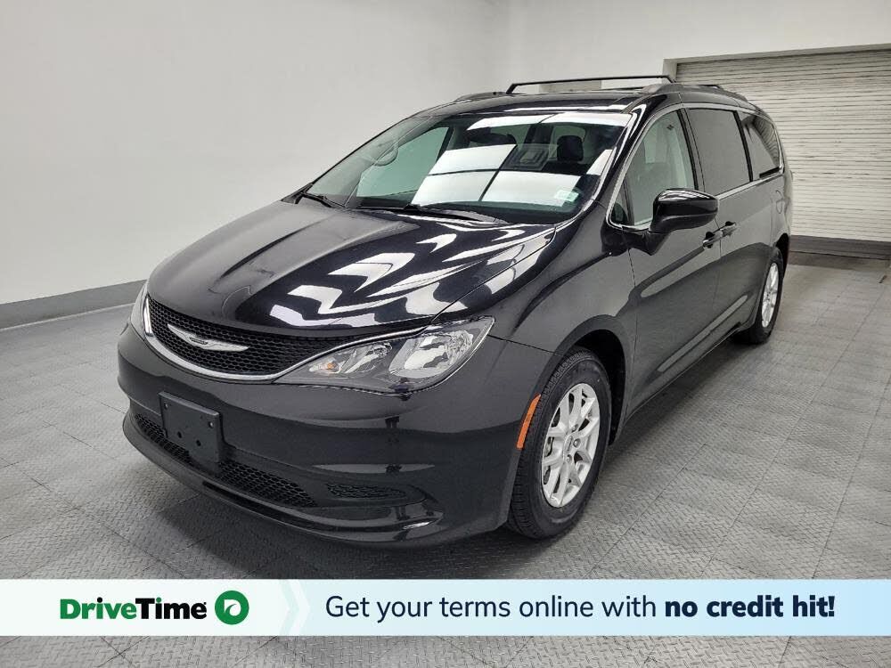 2021 CHRYSLER Voyager