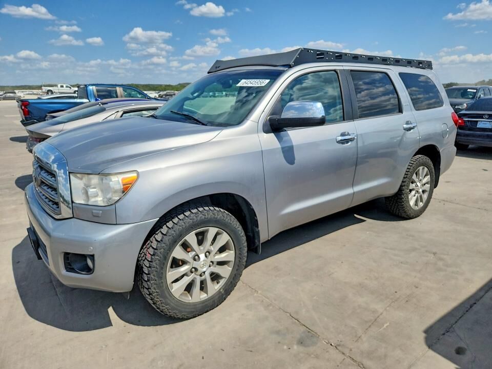 2013 TOYOTA Sequoia