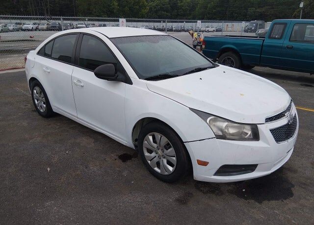 2013 CHEVROLET Cruze