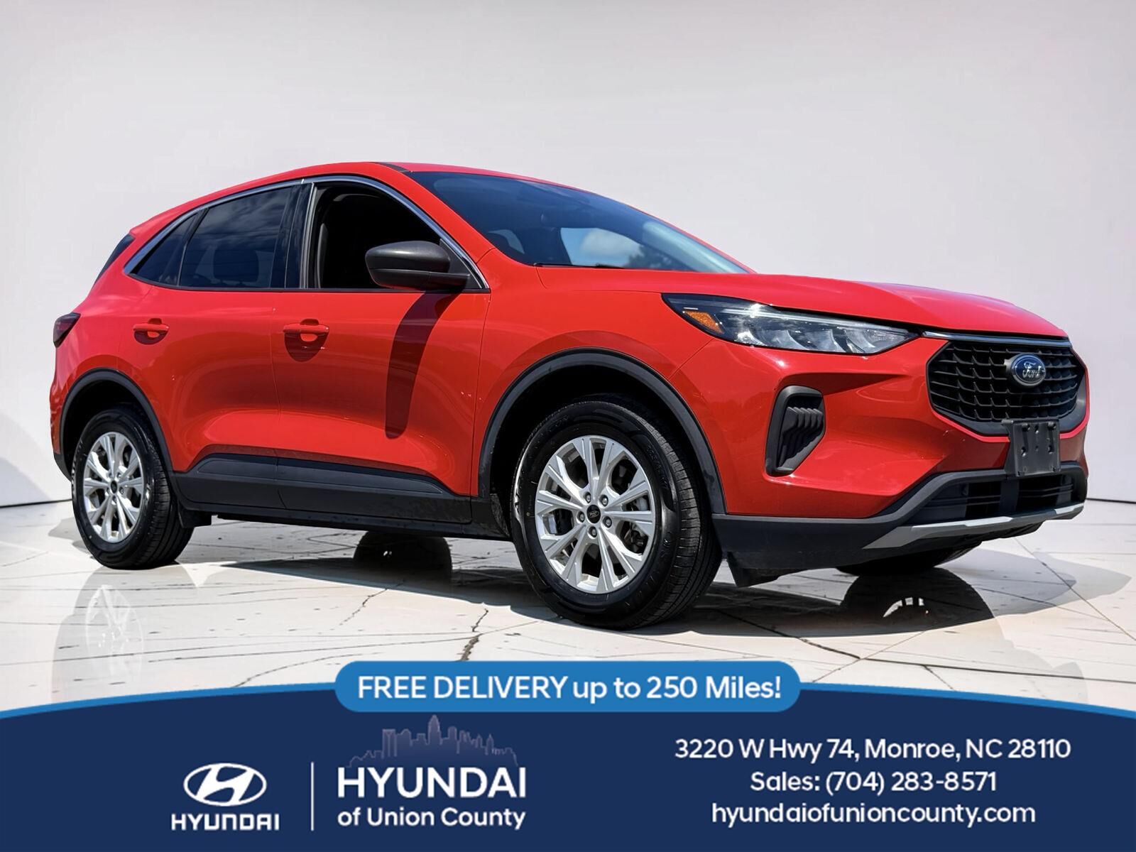 2024 FORD Escape