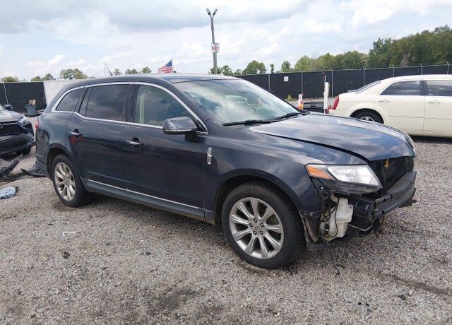 2014 LINCOLN MKT