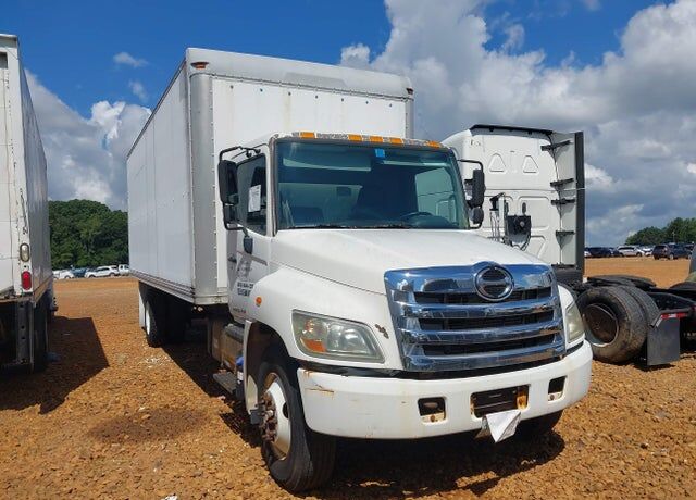 2011 HINO Incomplete Vehicle