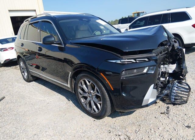 2023 BMW X7
