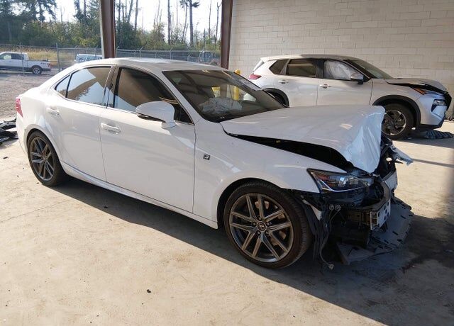 2019 LEXUS IS