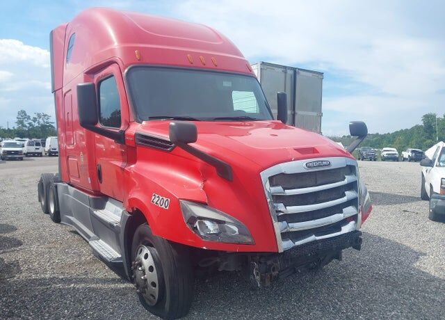 2019 FREIGHTLINER New Cascadia 126" Sleepercab