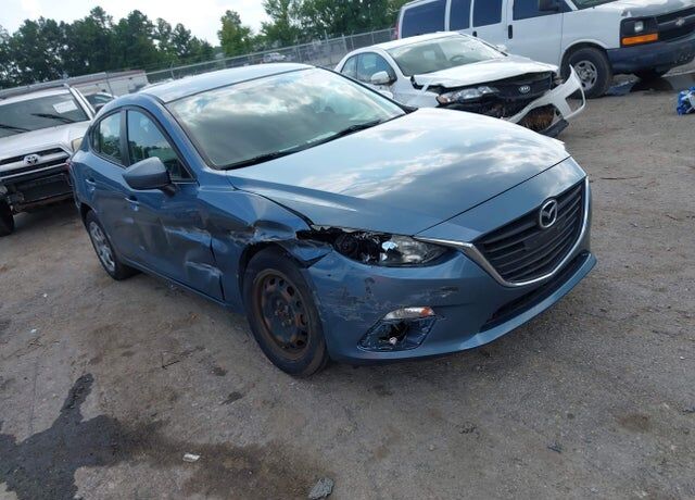 2016 MAZDA Mazda3