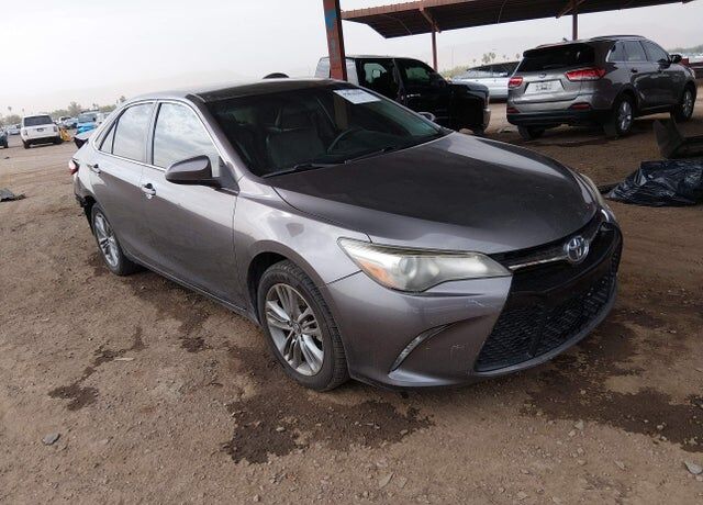 2017 TOYOTA Camry