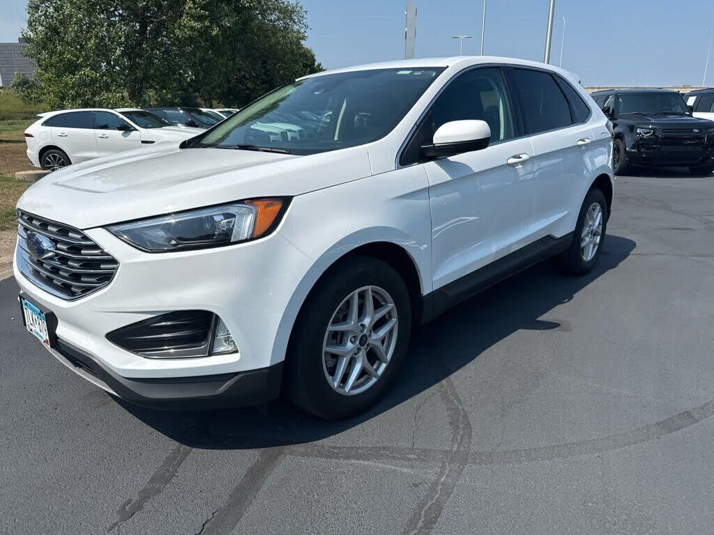 2022 FORD Edge