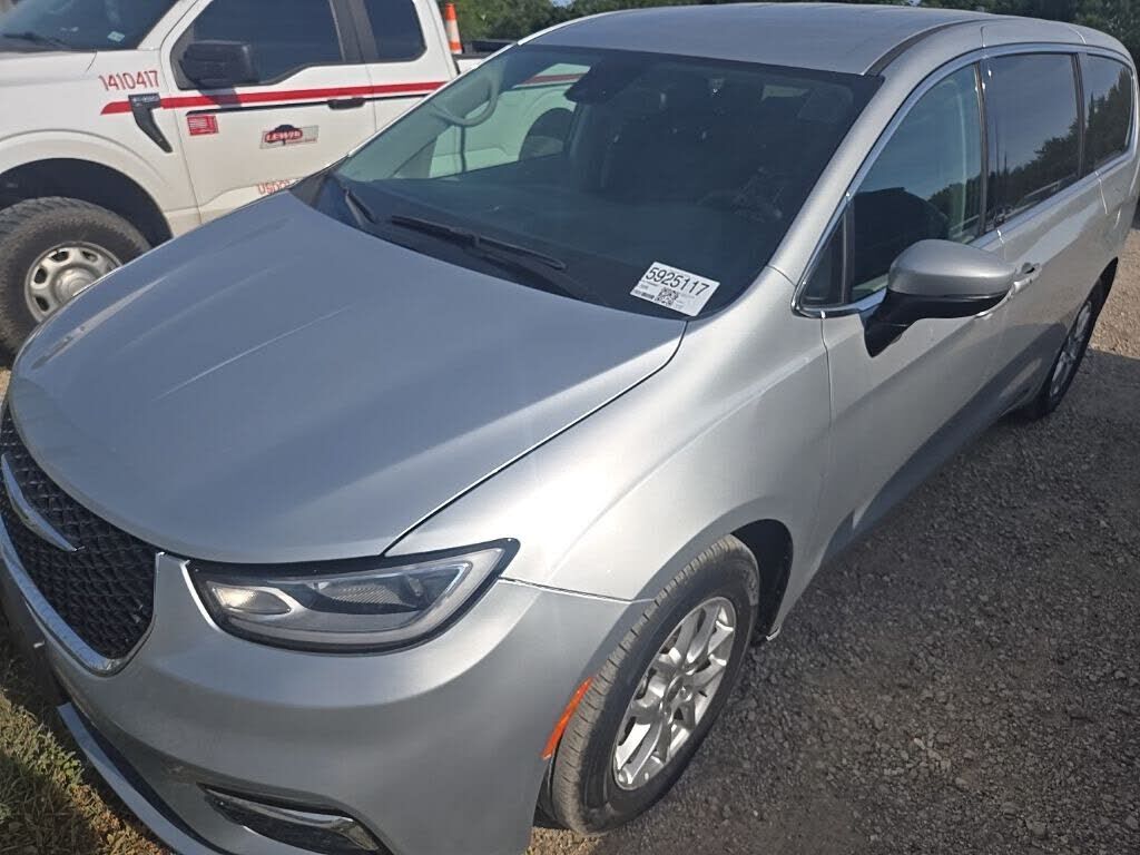 2023 CHRYSLER Pacifica