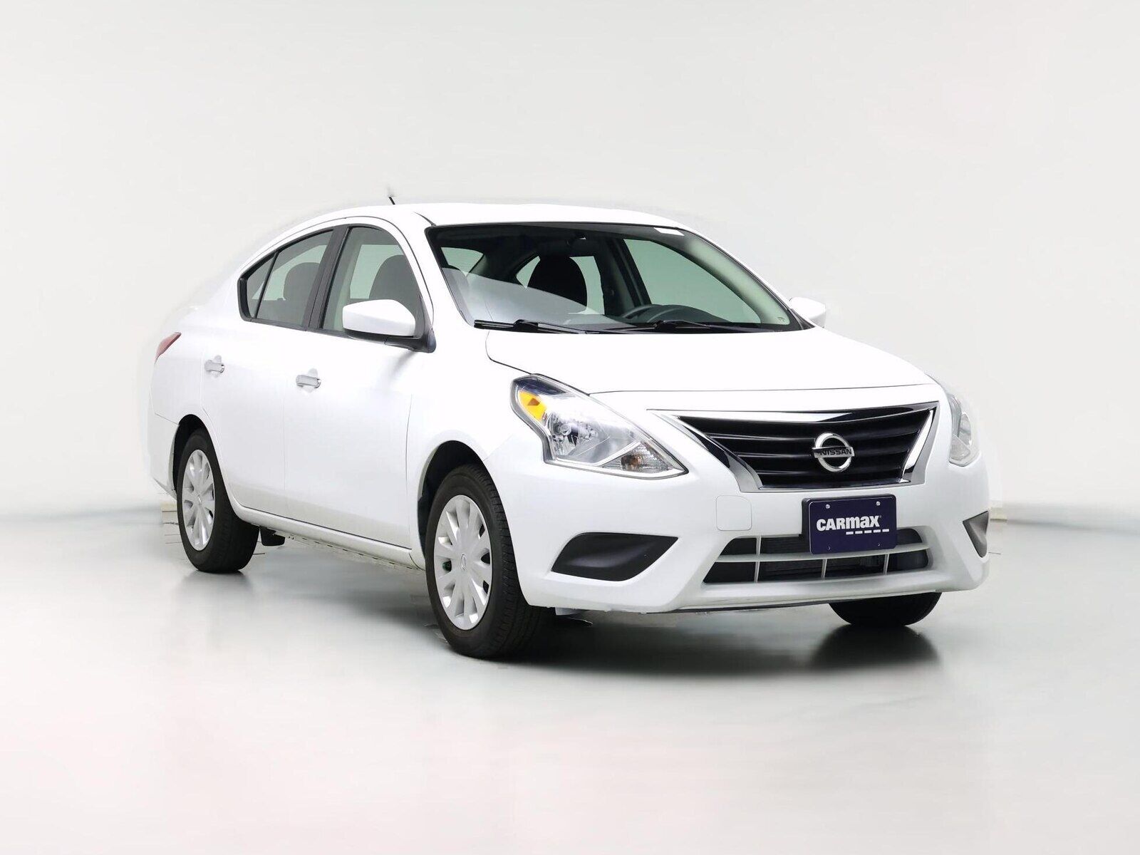 2016 NISSAN Versa