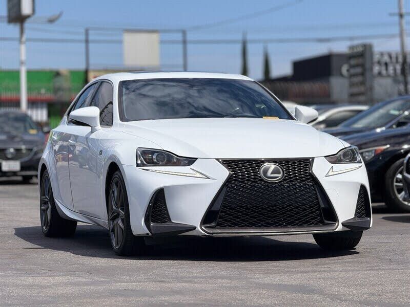 2017 LEXUS IS