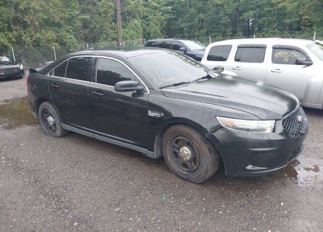 2013 FORD Taurus
