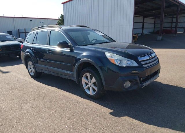 2014 SUBARU Outback