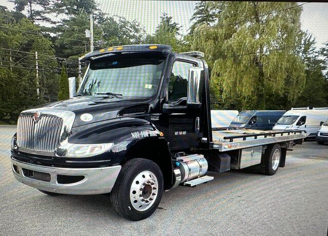 2020 INTERNATIONAL MV607