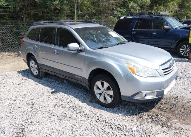 2012 SUBARU Outback
