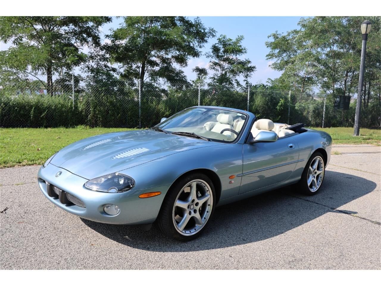 2003 JAGUAR XKR