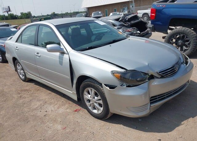 2006 TOYOTA Camry