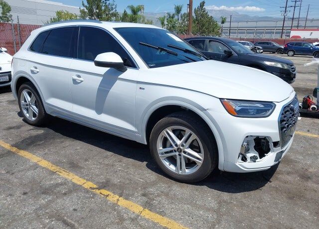 2024 AUDI Q5 e