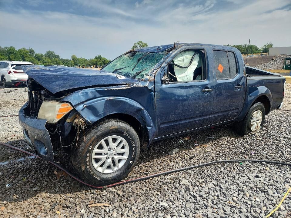 2015 NISSAN Frontier