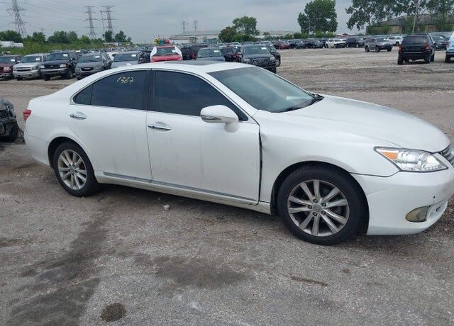 2011 LEXUS ES