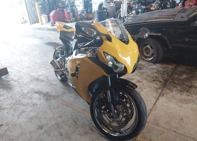 2008 HONDA CB