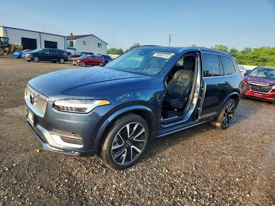 2023 VOLVO XC90