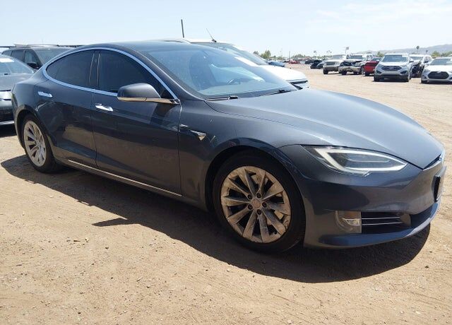 2020 TESLA Model S
