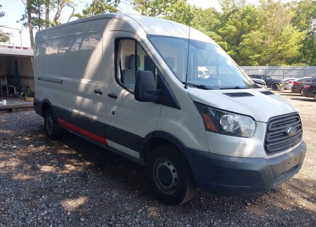 2015 FORD Transit