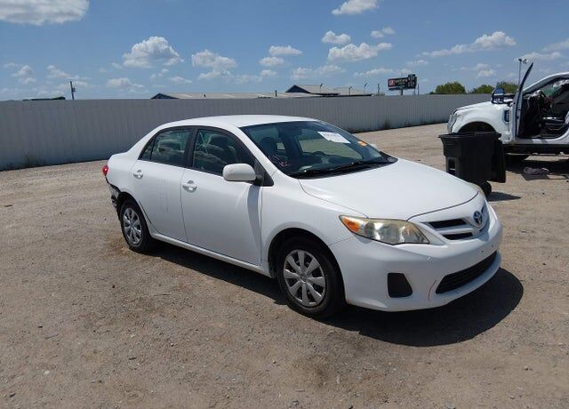 2011 TOYOTA Corolla