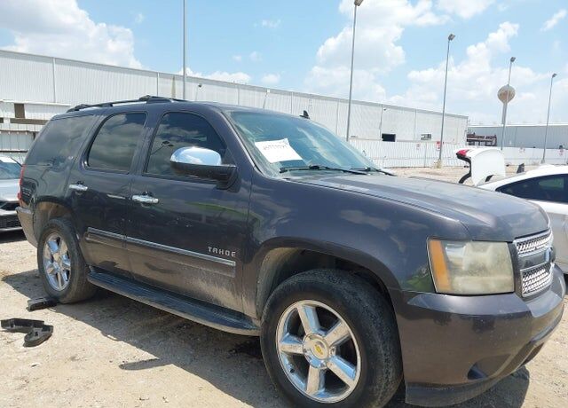 2011 CHEVROLET Tahoe