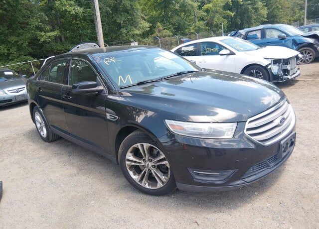 2013 FORD Taurus