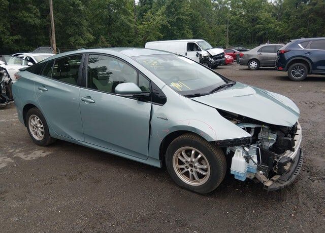 2016 TOYOTA PRIUS
