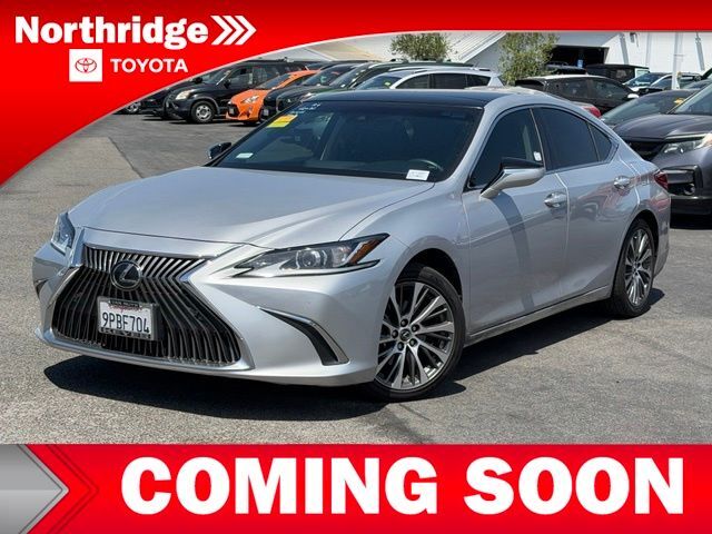 2020 LEXUS ES