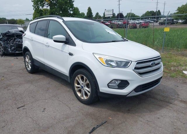 2018 FORD Escape