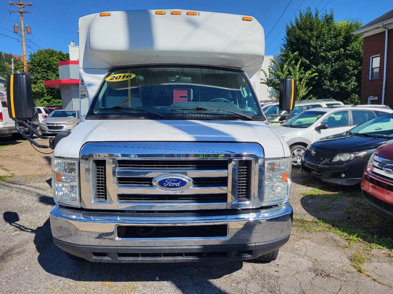 2016 FORD E-350