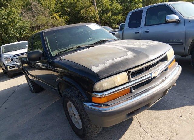 2000 CHEVROLET S-10 Pickup