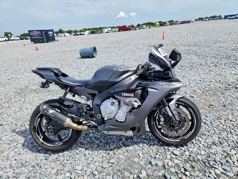 2016 YAMAHA YZF