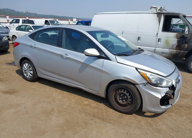 2016 HYUNDAI Accent