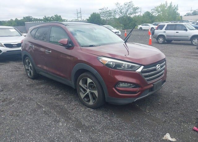 2016 HYUNDAI Tucson