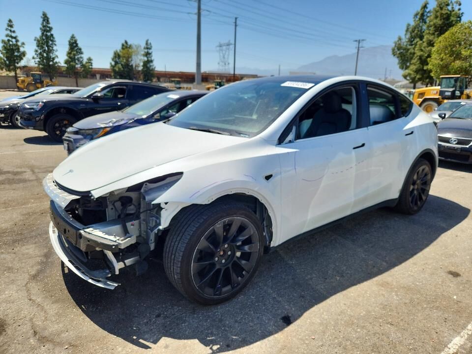 2022 TESLA Model Y