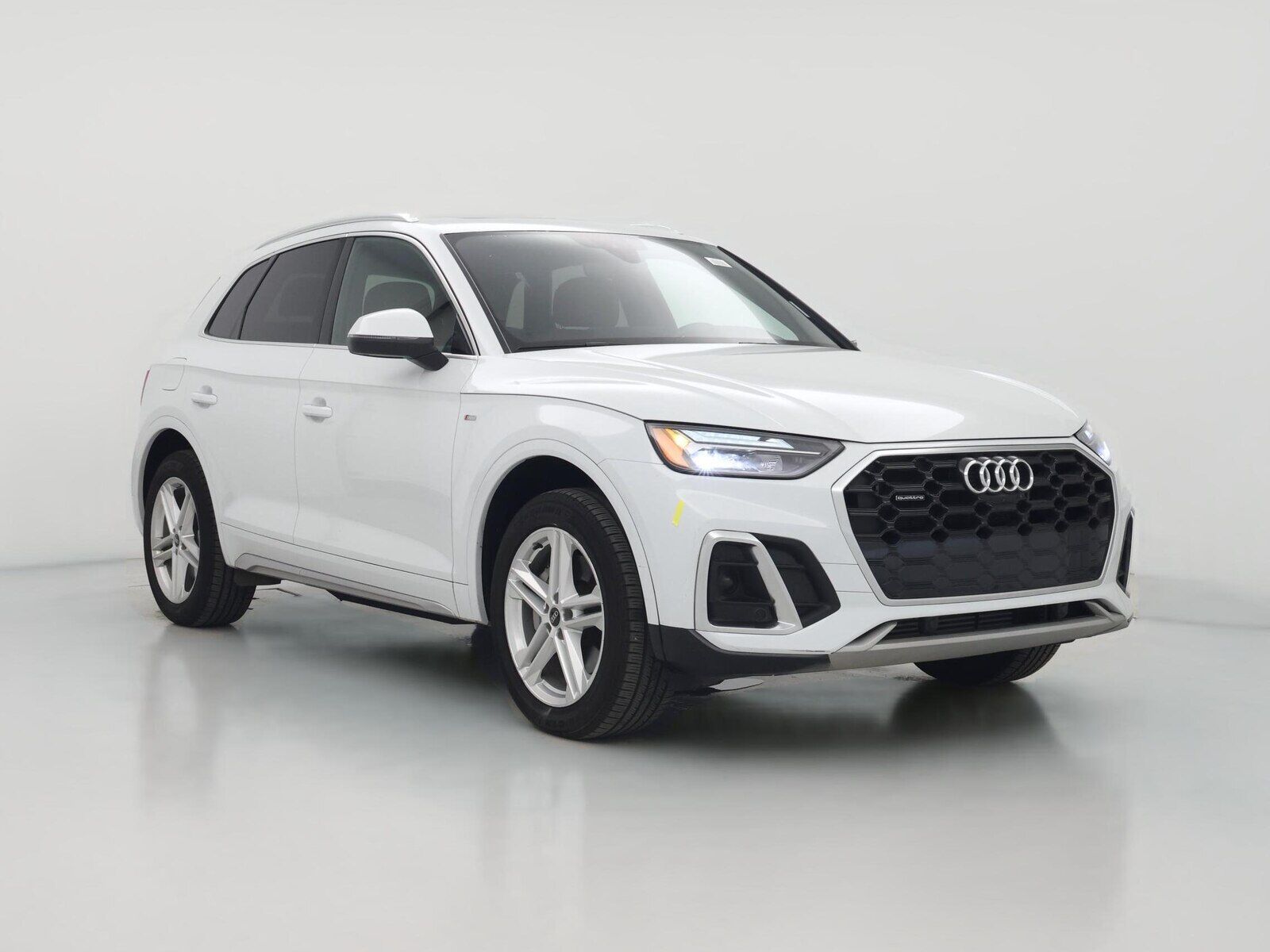 2021 AUDI Q5 e