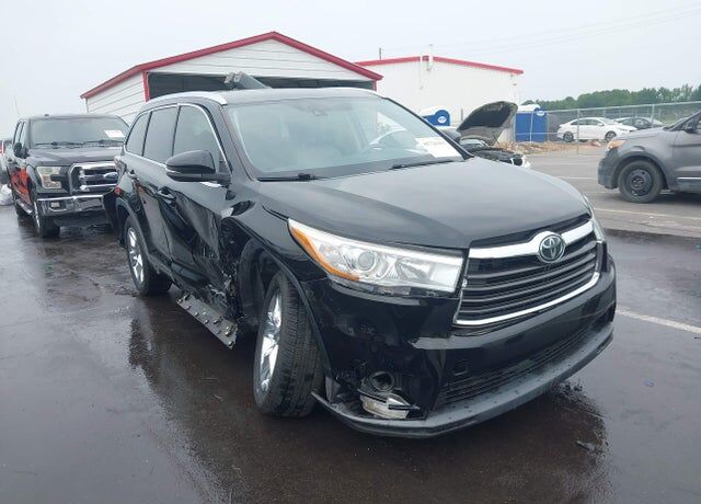 2016 TOYOTA Highlander