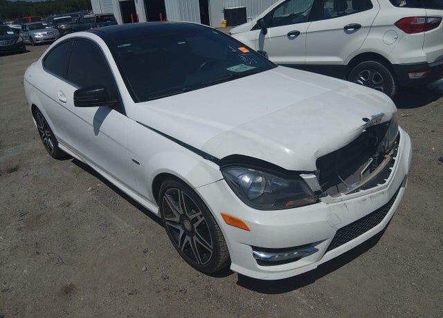 2015 MERCEDES-BENZ C-Class